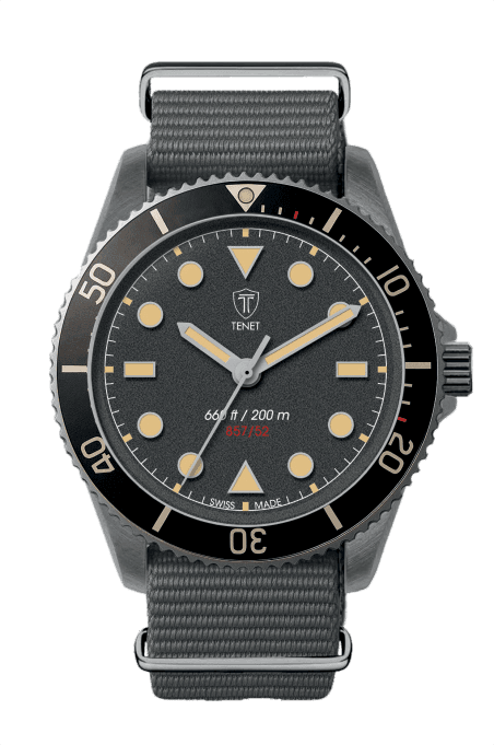 857/52 dial with aged-lume plots and red depth line